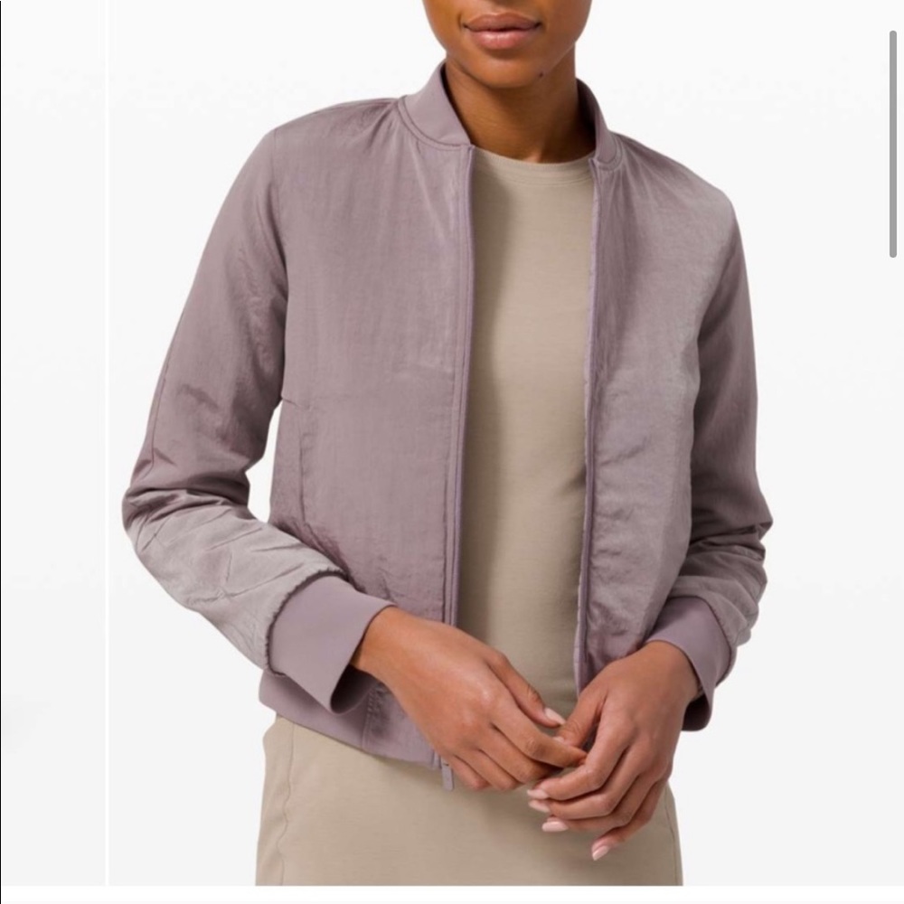 Lululemon Serene Travels Bomber Lunar Rock 🪨 EUC!
